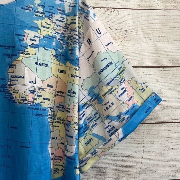 NEW WITH TAGS PIXIE LADY GRAPHIC MAP SHIRT - Picture 6 of 7
